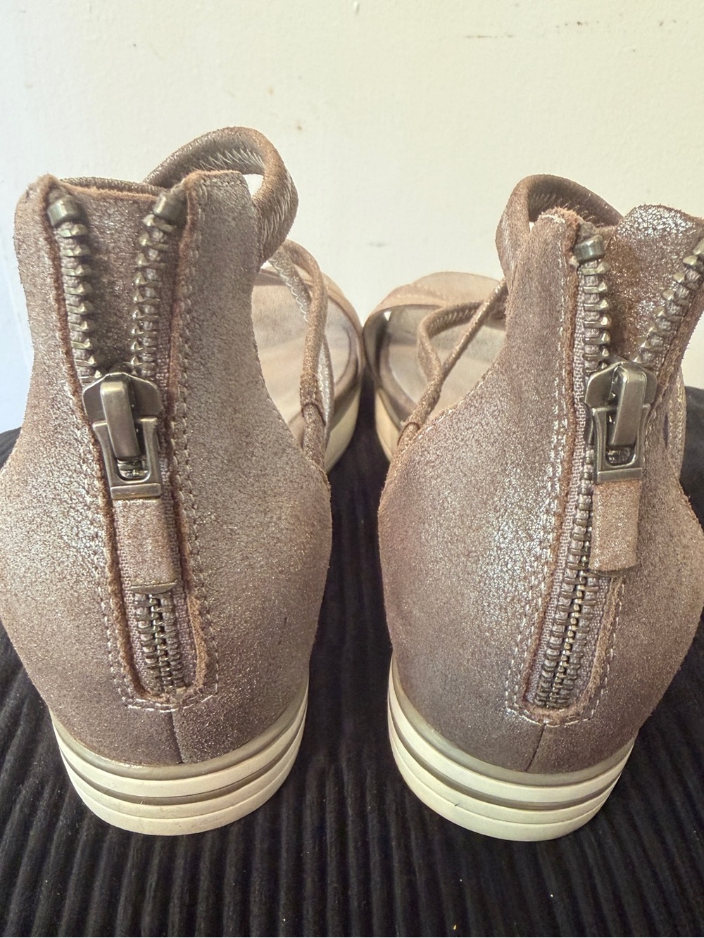 Eileen Fisher Metallic Taupe Strappy Platform Sandals - Picture 5 of 5